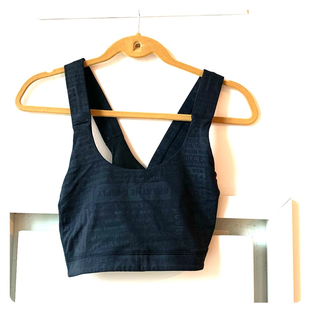 Lululemon sports bra